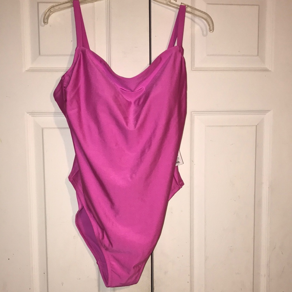 NWT Women’s Shade & Shore Hi-Cut Swimsuit